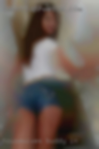 housewives buddy in Davenport FL looking for submissive men