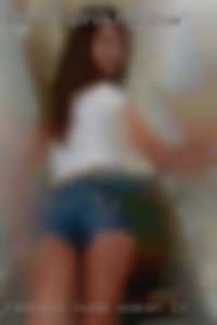 redneck nude woman in rich women looking trucks